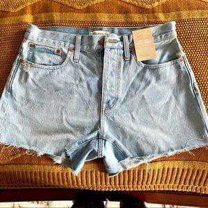 NWT Madewell relaxed fit denim shorts, size 26